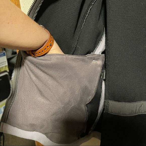 Marmot- Lavender Purple Softshell Windstopper Jacket - Size Medium - Picture 6 of 13